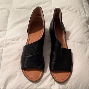 Catherine Malandrino Black Open-Toe Sandals